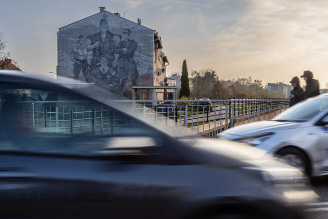 Gdańsk-Orunia, poświęcony żołnierzom wyklętym mural autorstwa Rafała Roskowińskiego i Emila Gosia, odsłonięty w 2016 roku, fot. Anna Rezulak