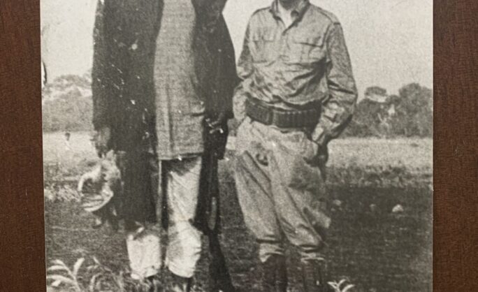 Obraz Główny: Marian Walentynowicz z Kemo O’Ngara w Senegalu, 1938 rok (z archiwum rodziny Mariana Walentynowicza)