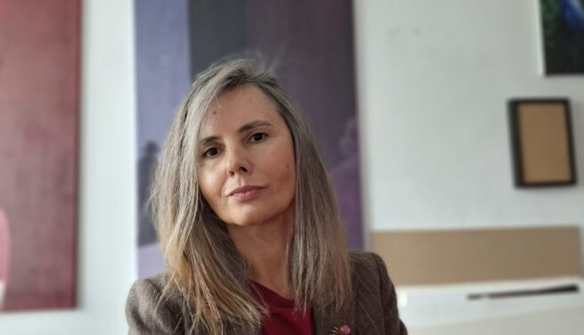 Sztuka nie daje mi dystansu. Daje mi formę